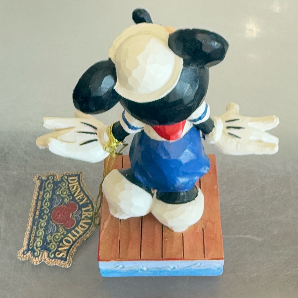 Jim Shore Disney Traditions Sassy Sailor Minnie Mouse 6008080 (SB1402) - Picture 9 of 16